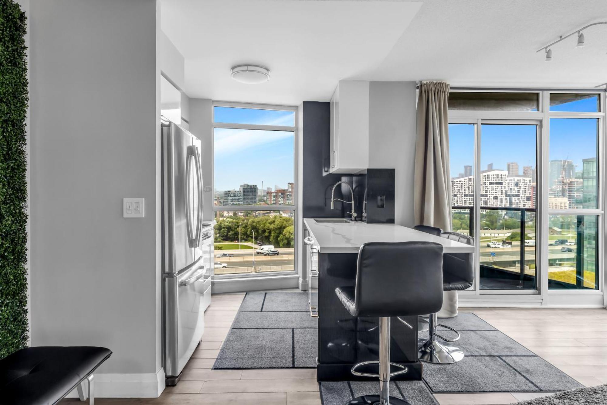2 Bedroom Waterfront Condo Downtown W/ Free Parking Toronto Exterior foto