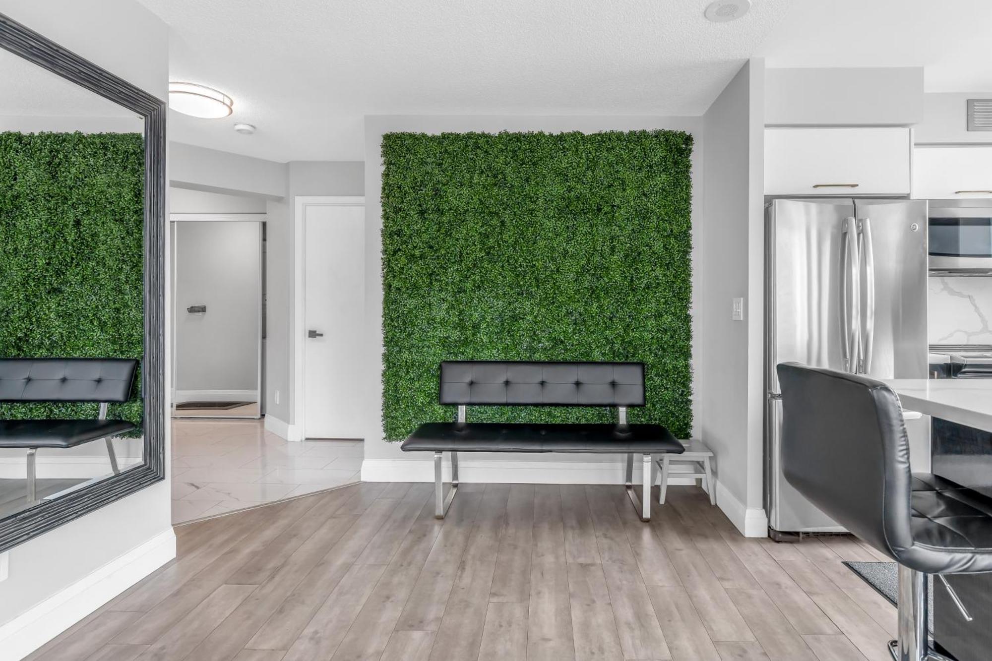 2 Bedroom Waterfront Condo Downtown W/ Free Parking Toronto Exterior foto